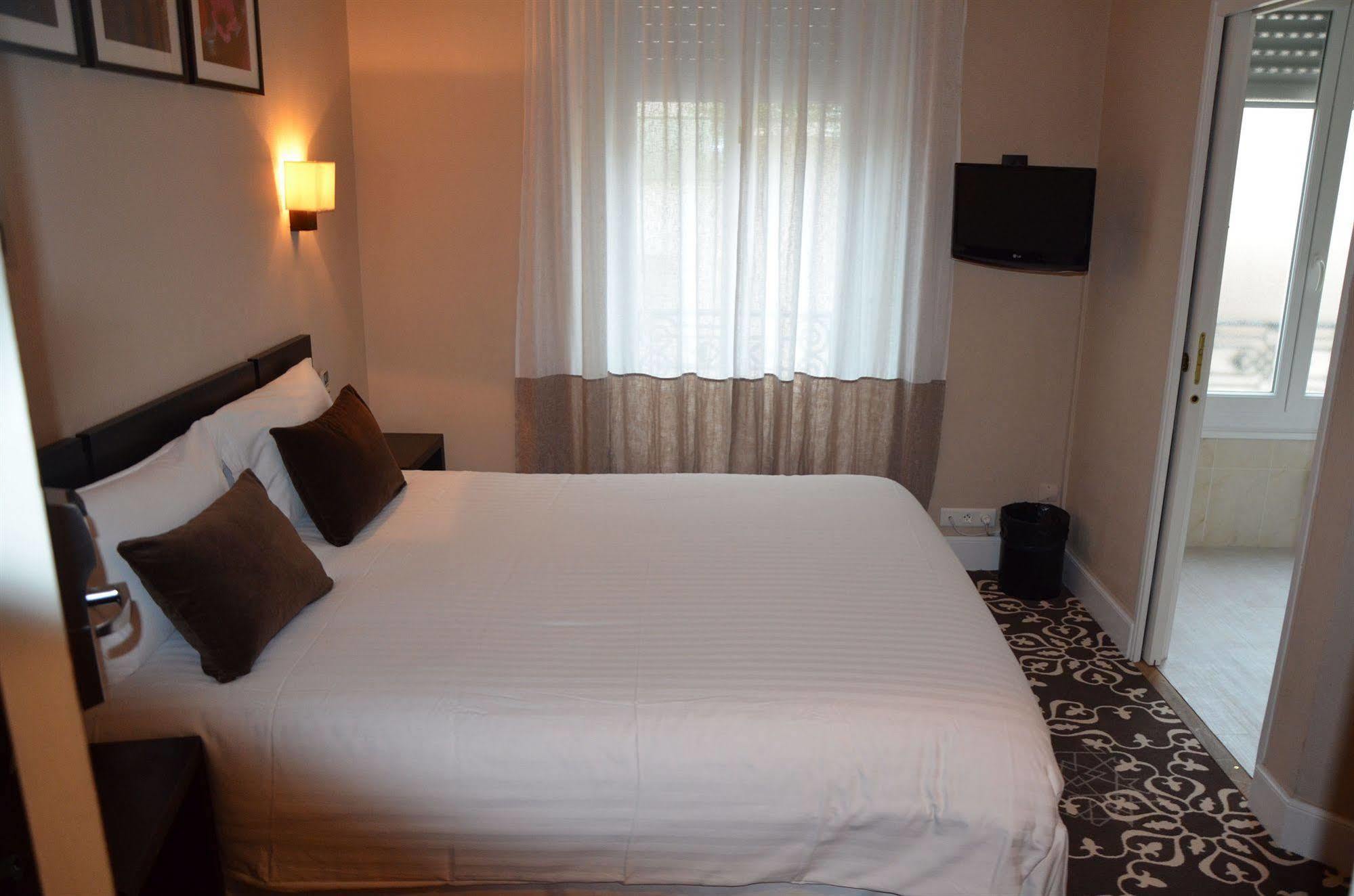 Ama Hotel Биариц Екстериор снимка